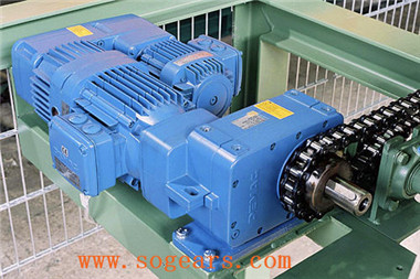 Shaft mounted helical gear units